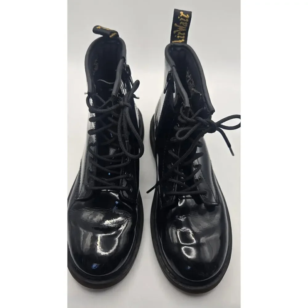Dr. Doc Martens Glossy Black Ladies\Kids  Lace Up Size US 4-M Boots